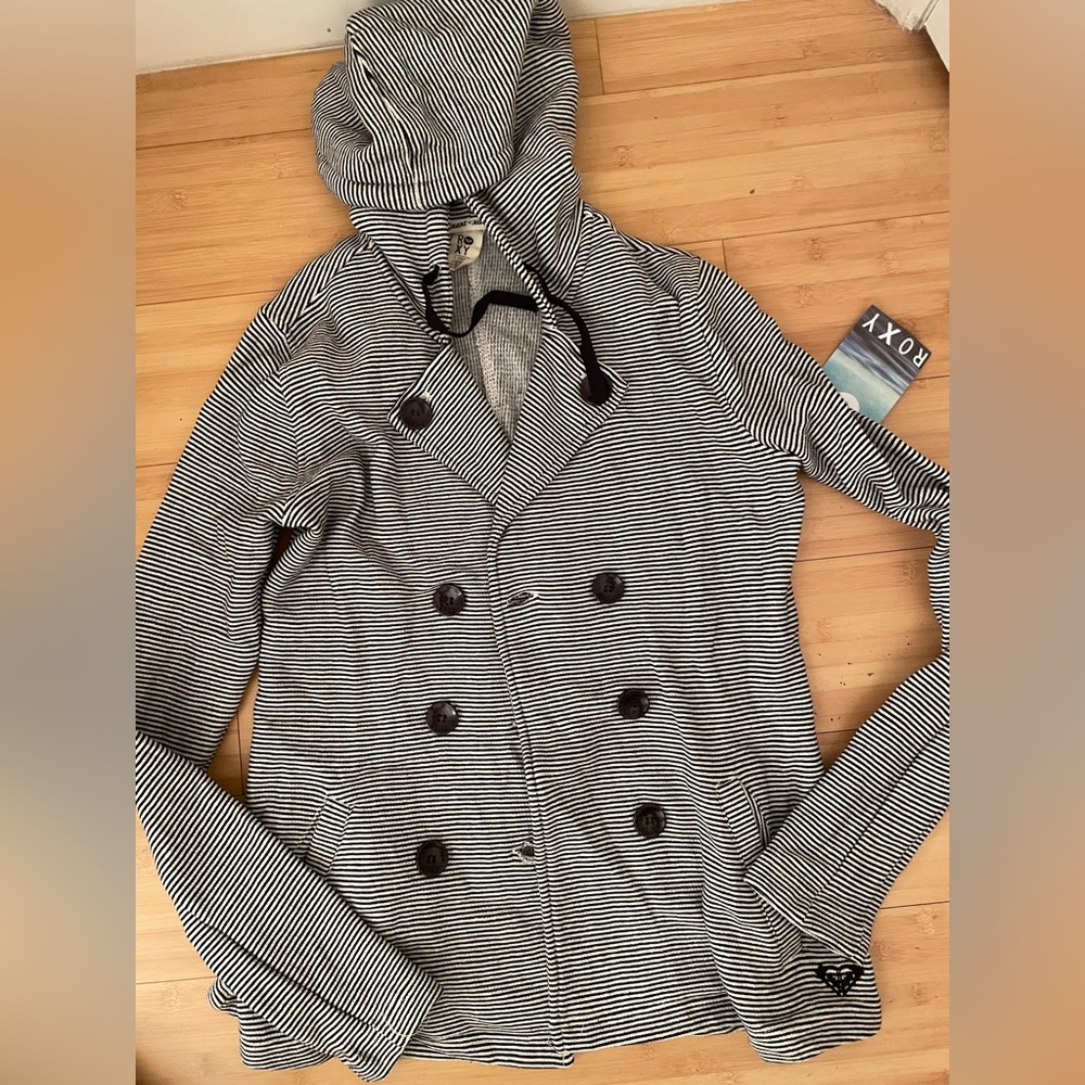 Roxy black and white stripped jacket